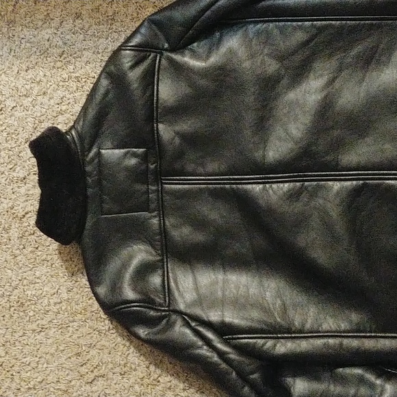 Mark Alan New York Shearling - Picture 11 of 16